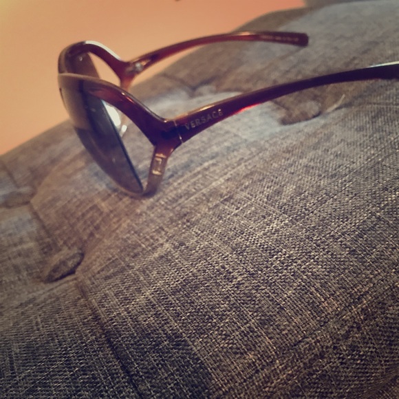 Versace Accessories - Versace sunglasses. 💯 authentic.
